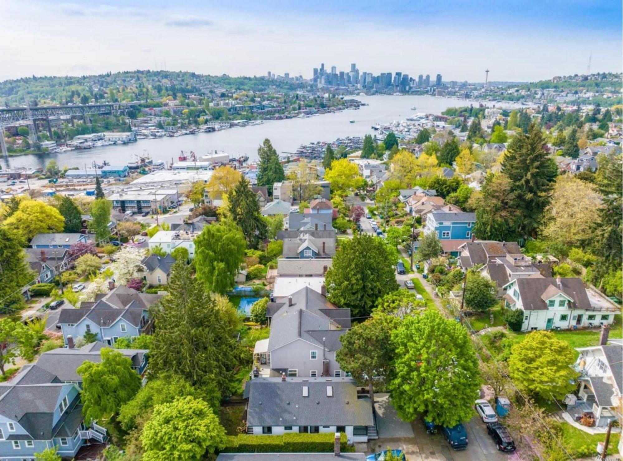 The Farmhouse A By Betterstay Seattle Exterior photo